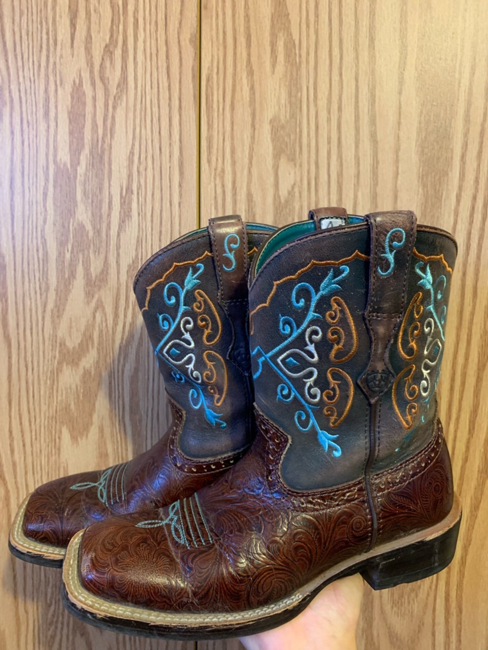 Ariat Brown Leather Western Cowboy Boots with Turquoise & Gold Embroidery